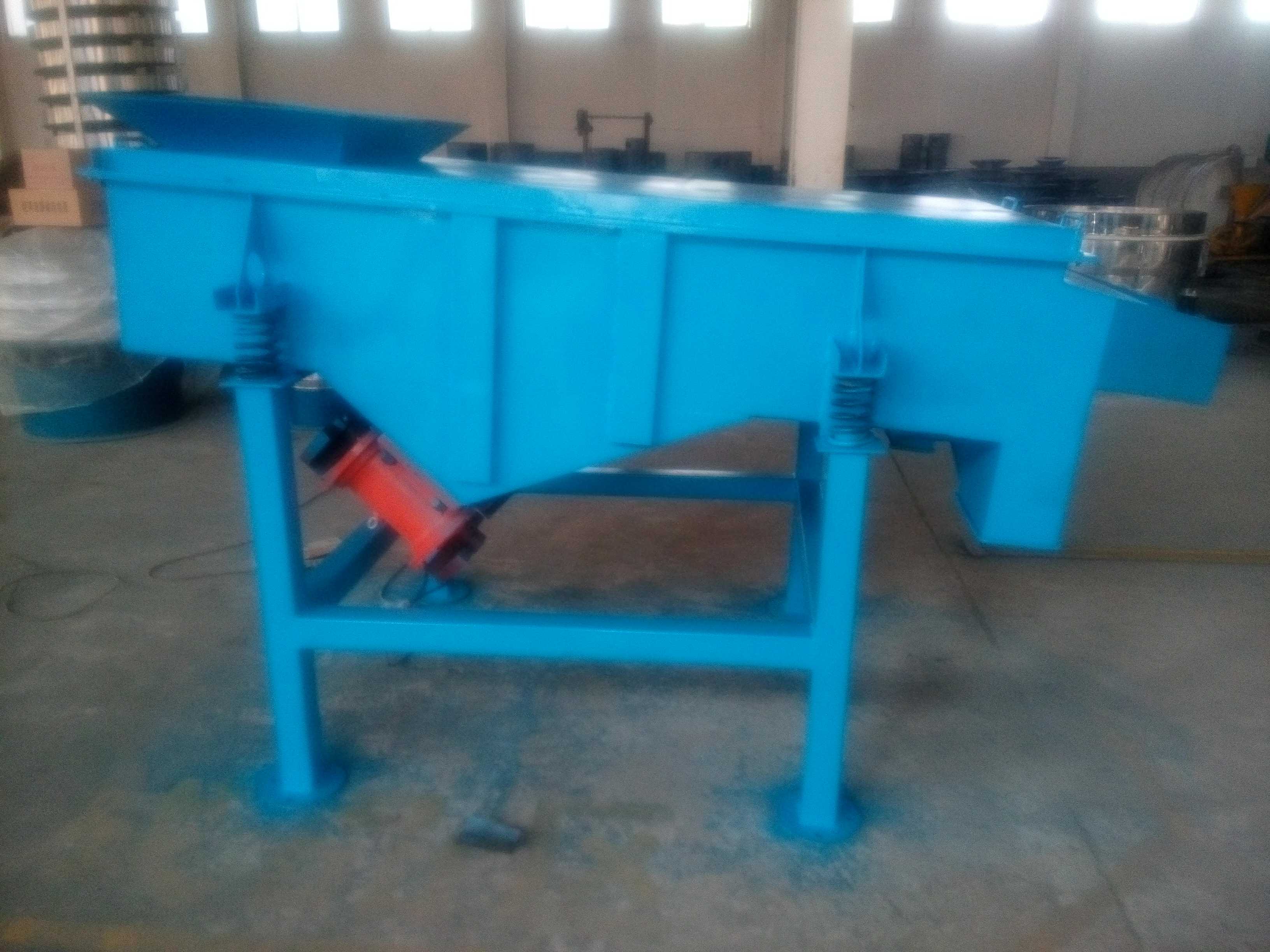 1035型直線振動篩時需求留意幾點(diǎn)(振動篩處理能力)